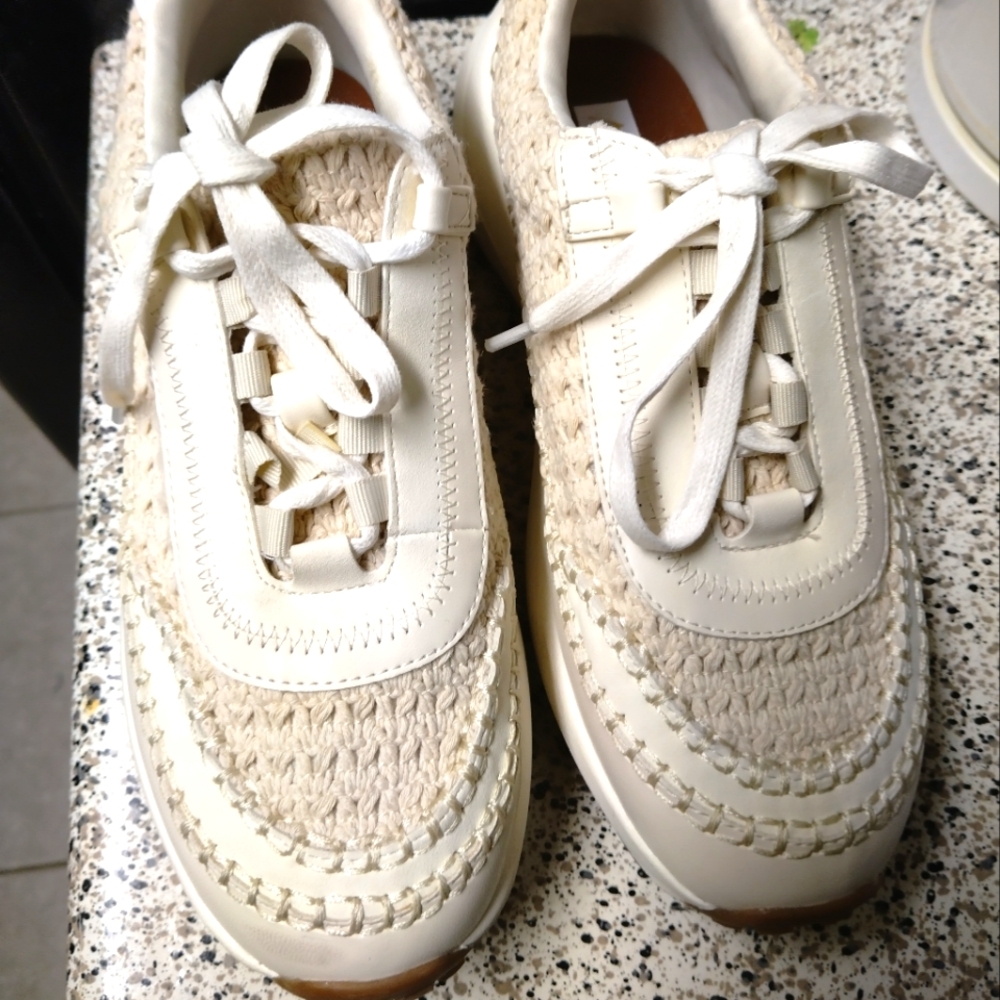Shoes - Picture 1 of 8